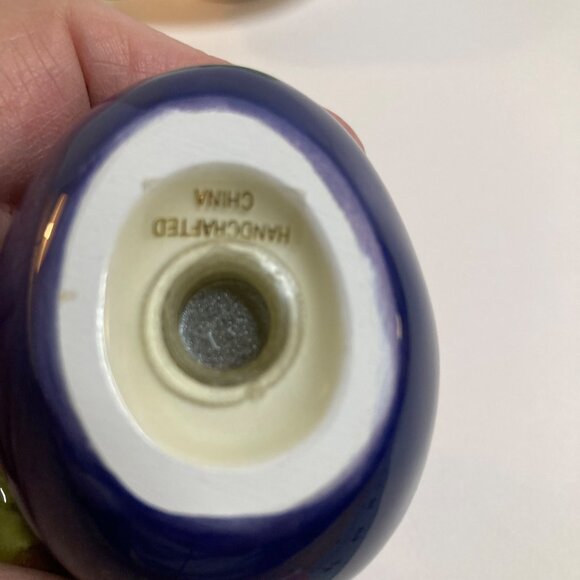 Vintage MCM Fitz & Floyd Eggplant Squash Salt & Pepper Shakers - Picture 7 of 10